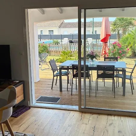 Chez Laurence Et Yvan