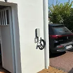 Chez Laurence Et Yvan بيت للعطل *