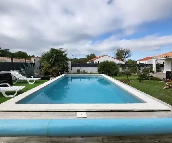 Holiday home Chez Laurence Et Yvan